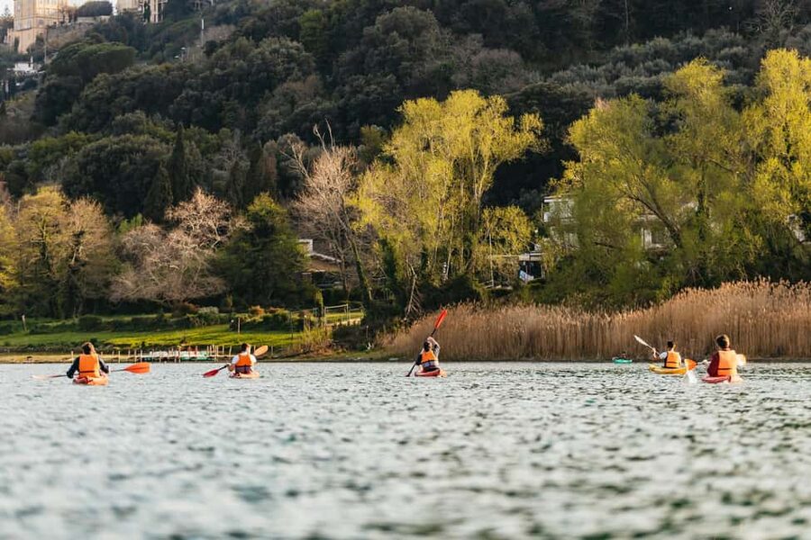 Rome: Popes' Lake, Kayak Tour with Swimming & Roman Pizza - The secluded beach, swimming, and pizza stop
