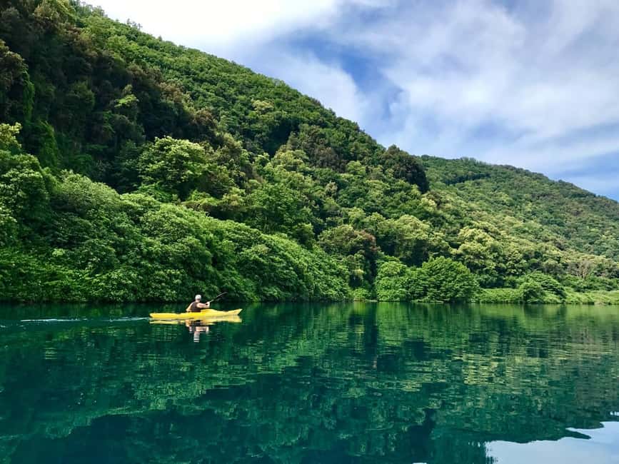 Rome: Popes' Lake, Kayak Tour with Swimming & Roman Pizza - Your first ten minutes on the water