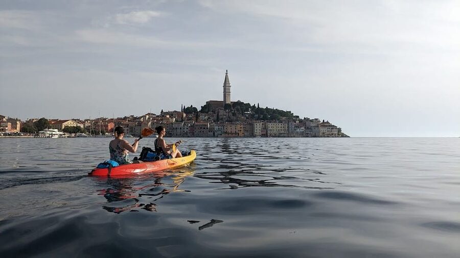 Rovinj Sunset kayaking tour - Practical preparation for a smoother evening