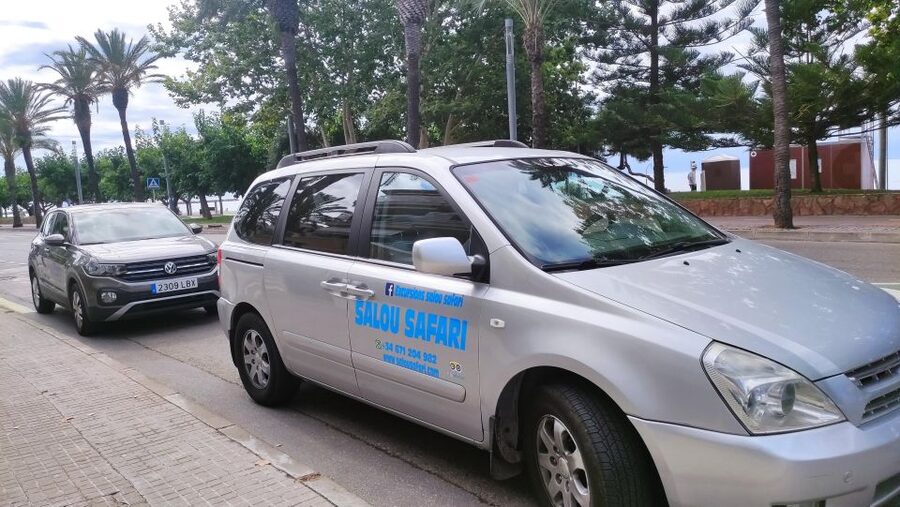 Salou: club kayak Cambrils with hotel pickup - A short coastal outing from Salou