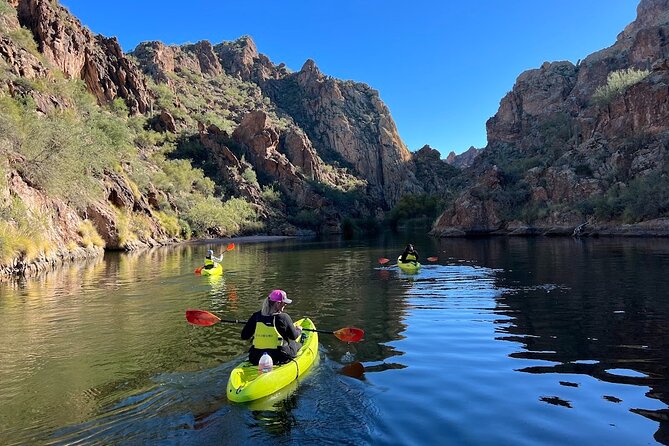 Scenic Guided Kayaking Tour on Saguaro Lake - The snack stop at the canyon beach