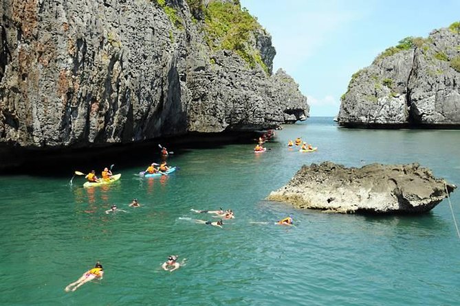 Sea Kayaking at Ang Thong National Marine Park from Koh Samui - Sleeping Cow Island and its steep viewpoint