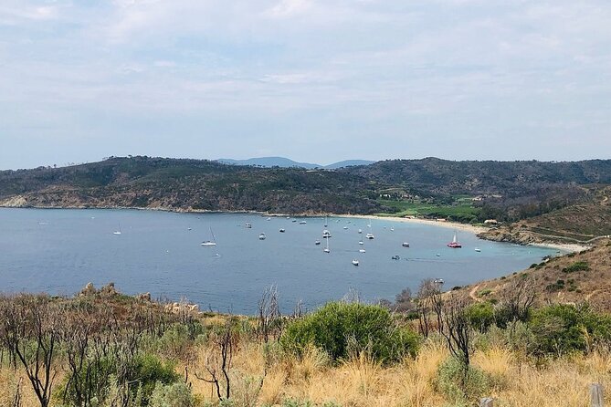 Sea kayaking in the heart of the Ramatuelle Nature Reserve - Paddling along the three caps reserve