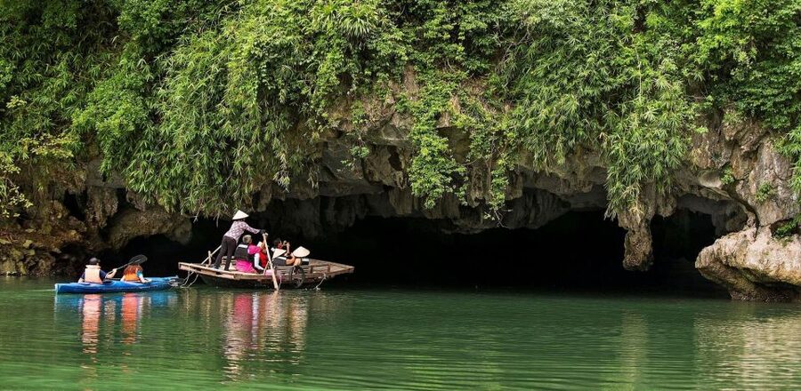 Self guided kayaking tours in less traveled Lan Ha Bay - Paddling through Lan Ha Bay’s karst