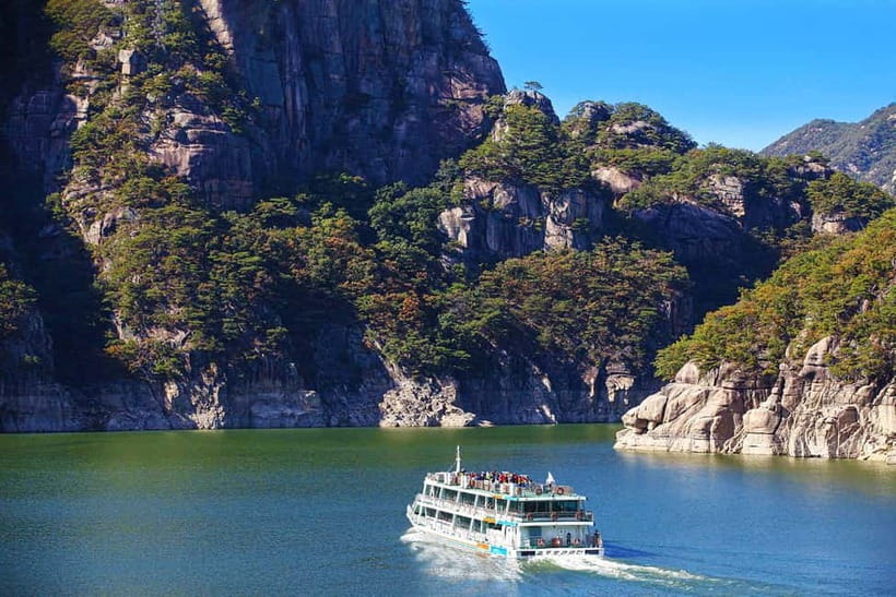 Seoul: Chungju Cruise, Cable Car & Cave Kayak Adventure Tour - Cheongpung Cable Car delivers the broadest views
