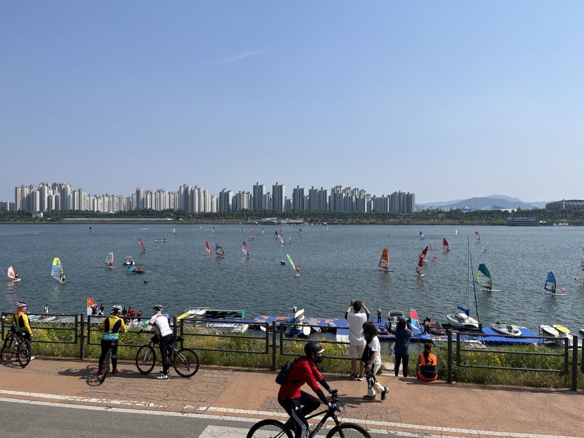 Seoul: Stand Up Paddle Board (SUP) & Kayak in Han River - Equipment, comfort, and what to bring