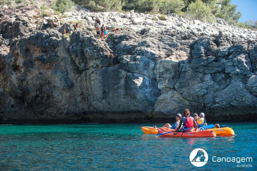 Sesimbra: Arrábida Natural Park Guided Kayaking Tour - The beach stop and the small Portuguese treat