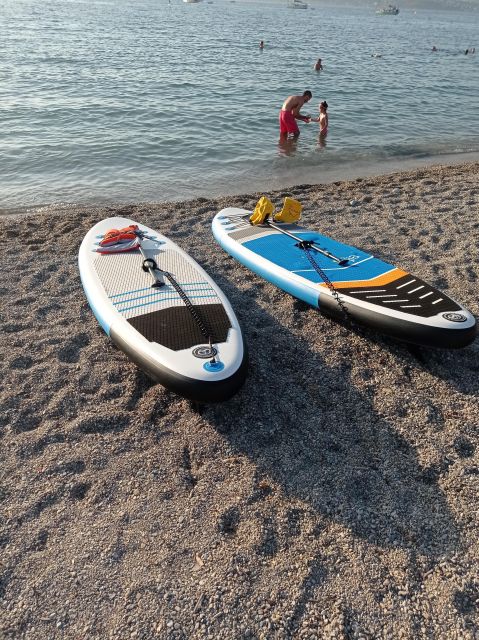 Six-Fours: Paddle Board Rental - The included equipment keeps the setup simple