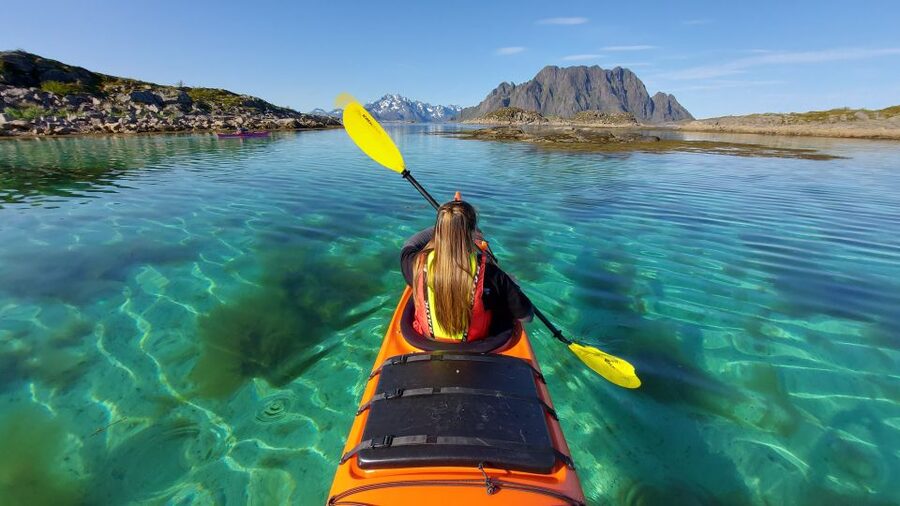 Skrova Island : 3hours Guided Kayak Tour - Reaching Skrova from Svolvær