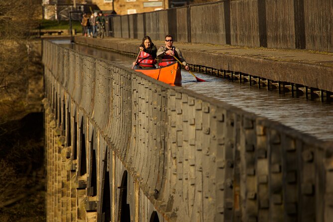Small Group Pontcysyllte Aqueduct Canoe Trip - The role of the guide