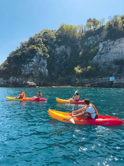 Sorrento: kayak small group tour to Bagni Regina Giovanna - The Best Reasons to Choose This Paddle