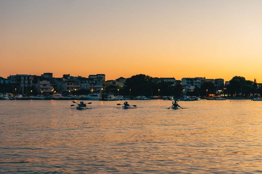 Split: Sunset Guided Kayaking Tour - Meeting Near Bačvice Beach