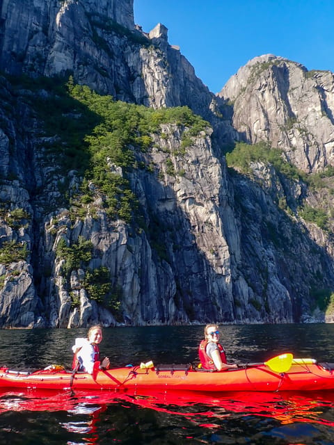 Stavanger: Lysefjord Kayak Safari (Waterfalls & Pulpit Rock) - Lunch with Preikestolen in view