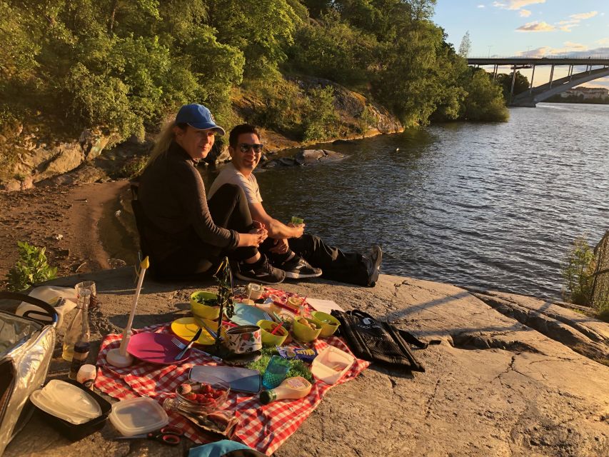 Stockholm: Guided Kayak City Tour & Optional Midsummer Meal - Who will enjoy this most?