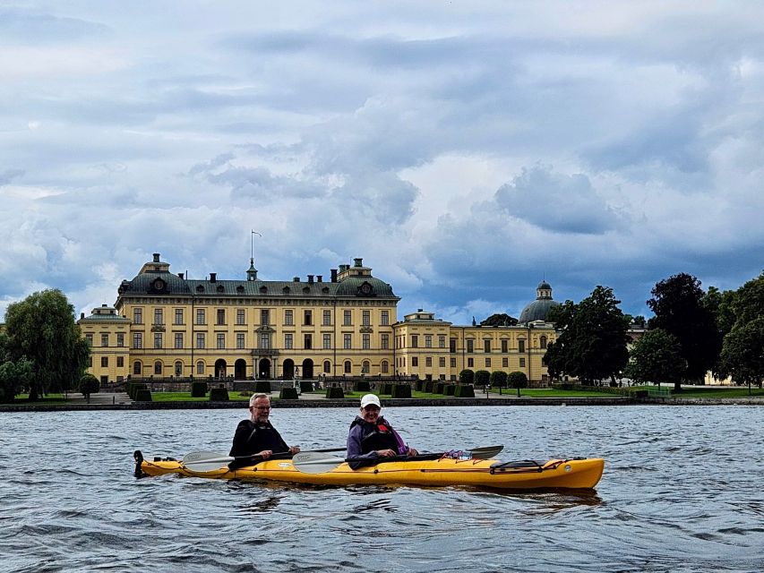 Stockholm: Guided Kayak Tour to Drottningholm Royal Palace - From Riddarholmen to Lake Mälaren