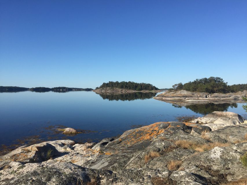 Stockholm: Morning Kayak Tour in the Archipelago with Lunch - A 20-minute lesson before you paddle