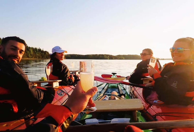 Stockholm: Sunset Archipelago Kayaking & Toast on the Water - The 10-minute safety briefing