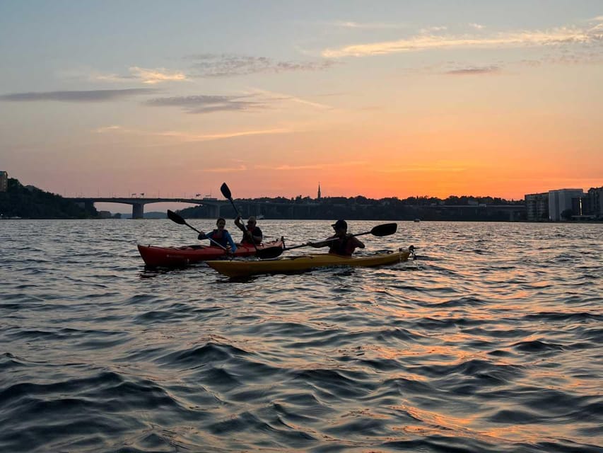 Stockholm: Sunset Kayak Tour in the City + Swedish Fika - The second 1.5 hours: bridges, islands, and evening light