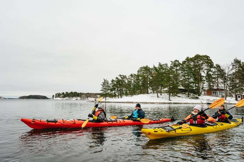 Stockholm: Winter Kayaking, Swedish Fika, and Hot Sauna - The safety briefing and first paddle