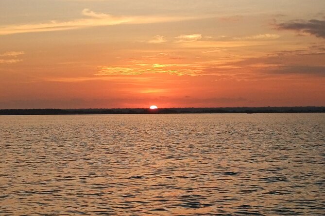 Sunrise on Paddleboard with breakfast in the lagoon of 7 colors - Bird Island, one of the route’s main highlights