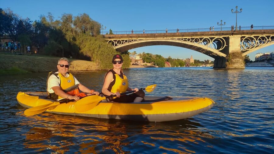Sunset Kayak: Historic Seville, Triana and La Cartuja - Pabellón de la Navegación and Seville’s maritime story