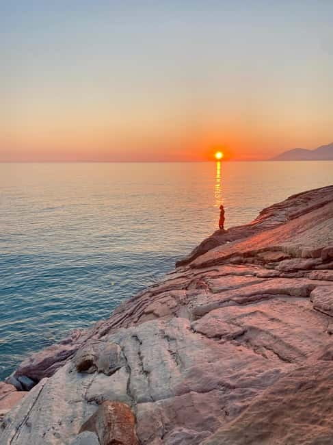 Sunset kayak/Sup tour - Lukova tiny caves and Secret beaches - Sunset from the pink cliffs