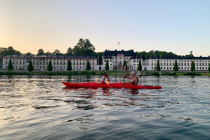 Sunset Kayak Tour in Central Stockholm and Swedish Fika - Starting at Smedsuddsvägen and getting ready to paddle