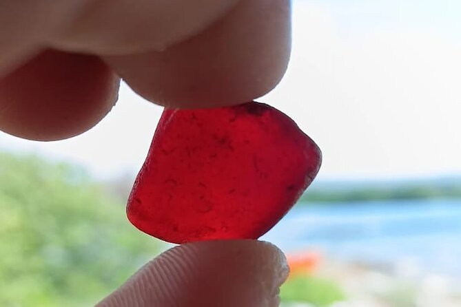 Sunset Sea Glass Island Kayak Tour - Guides make the short adventure work