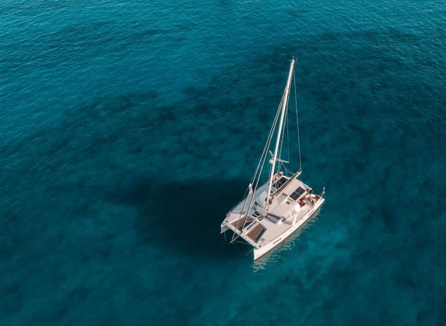 SUP Safari - Catamaran Cruise Dia Island & Gourmet Delights! - Key points at a glance
