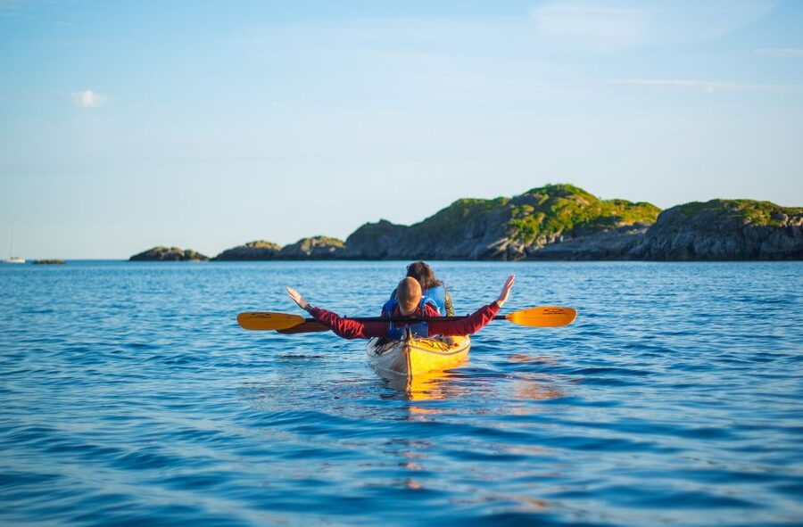 Svolvær: Evening Kayaking Adventure - Practical tips for a smoother evening