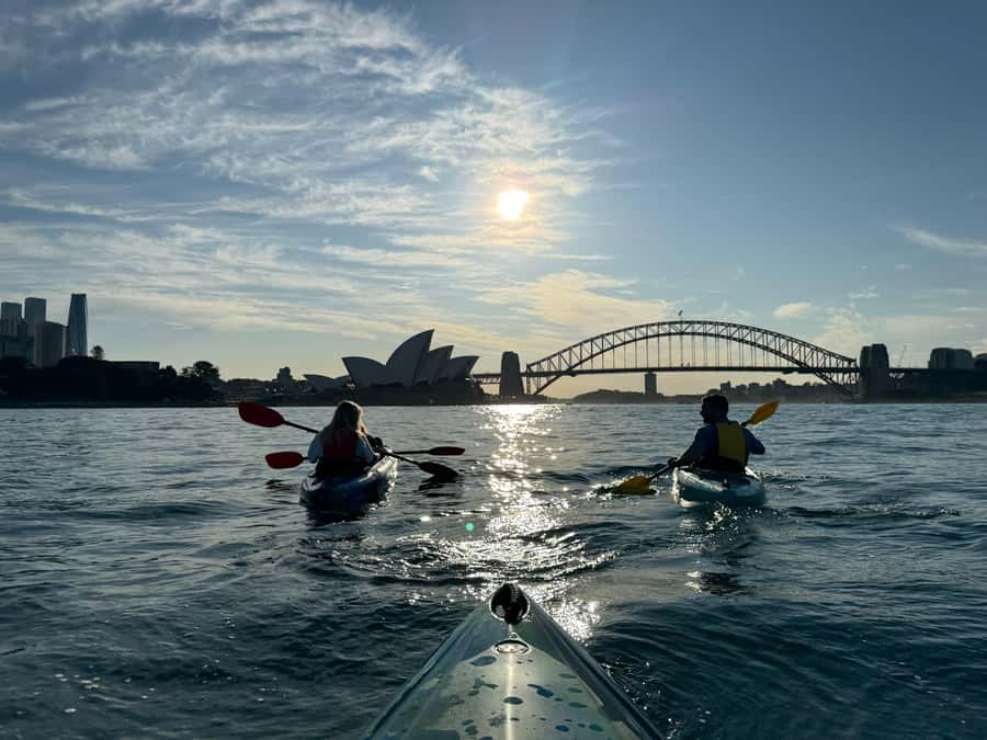 Sydney: Harbour Sunrise Kayak Tour - Getting close to the Opera House