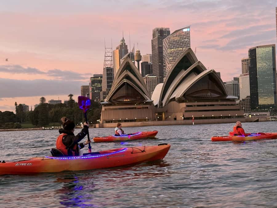 Sydney: Sunrise Kayak, Opera House & Under Harbour Bridge - LED kayaks, guides, and the group experience