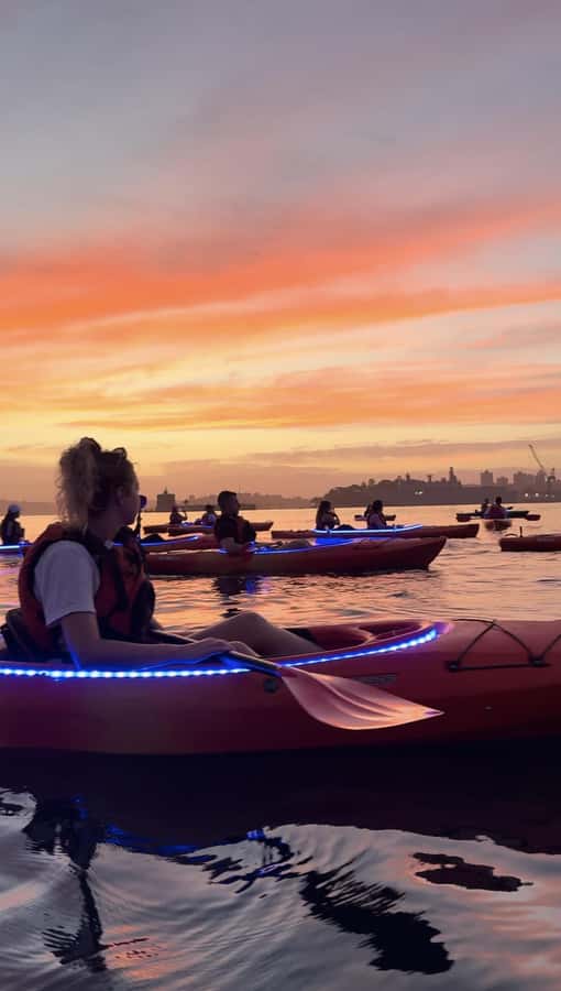 Sydney: Sunrise Kayak, Opera House & Under Harbour Bridge - Breakfast at Flying Bear Cafe
