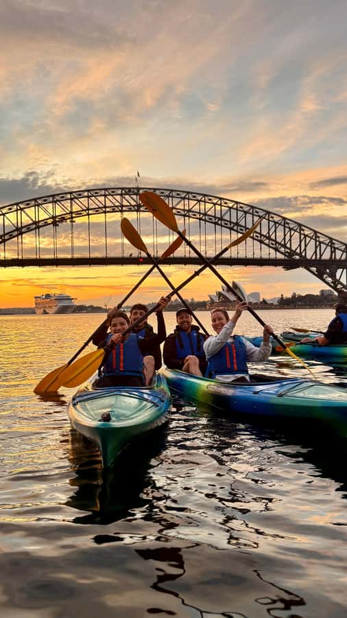 Sydney: Sunset Kayak Tour with Opera House Views - Twilight on the return route