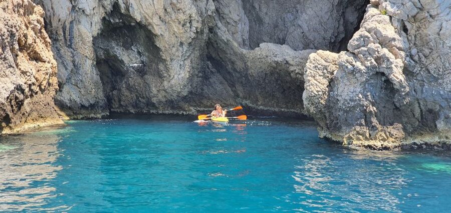 Taormina: Kayak Coastal Tour to Isola Bella and Blue Grotto - Why This Kayak Tour Earns Its 4.4 Rating