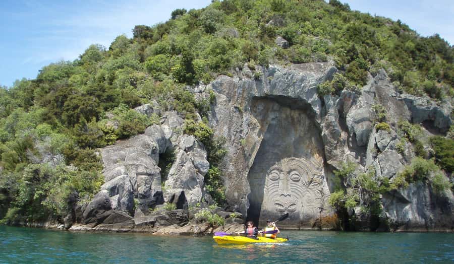 Taupo: Maori Rock Carvings Kayaking Tour - Why paddle to the Māori rock carvings?