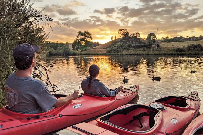 Tauranga: Evening Glowworm Kayak Tour - The sunset paddle on Lake McLaren