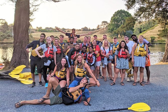 Tauranga: Evening Glowworm Kayak Tour - Clothing, comfort, and practical preparation