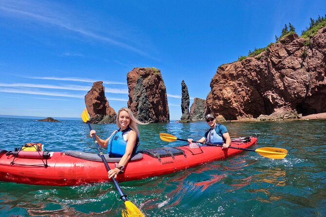 Three Sisters Sea Kayaking Day Tour - The paddle out along Cape Chignecto’s cliffs