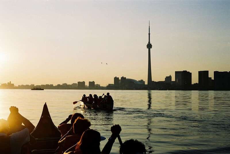Toronto Islands: Sunset Canoe Tour - Meeting at Centre Island, Not the Mainland