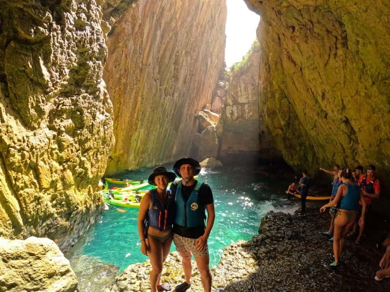 Tour kayak Moraira - Benitatxell (Cala Moraig) - Caves, bats, and the fortifications of Cap d’Or