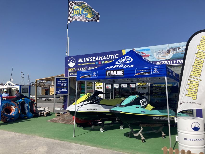 Valencia: Jet Ski Tour + Paddle Surf + Photos + Free drink - Meeting the team at Valencia’s harbor