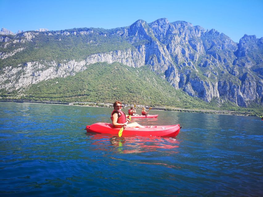 Valmadrera LC: Lake Como Kayak Rental with Aperitif - Should you book the Valmadrera kayak rental?