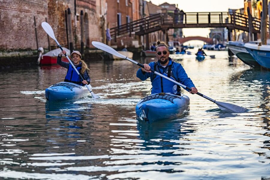 Venice: Sunset Kayak Tour in the Canals - Starting at Reale Società Canottieri Querini