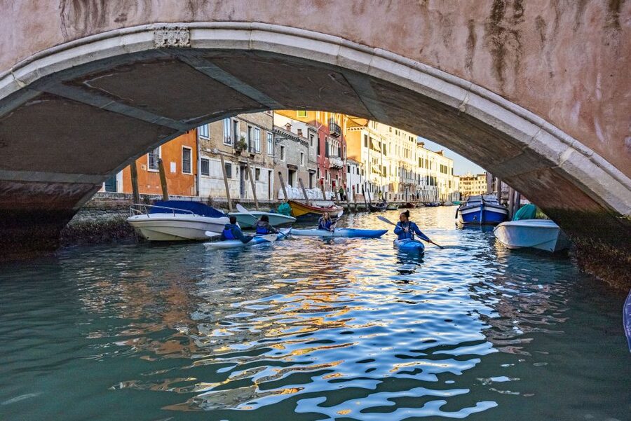 Venice: Sunset Kayak Tour in the Canals - Price and the value of the club connection