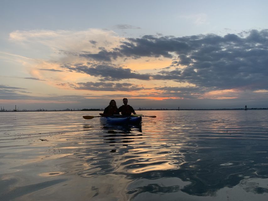 Venice: Sunset Kayak Tour in the Canals - Learning the basics before the sunset route